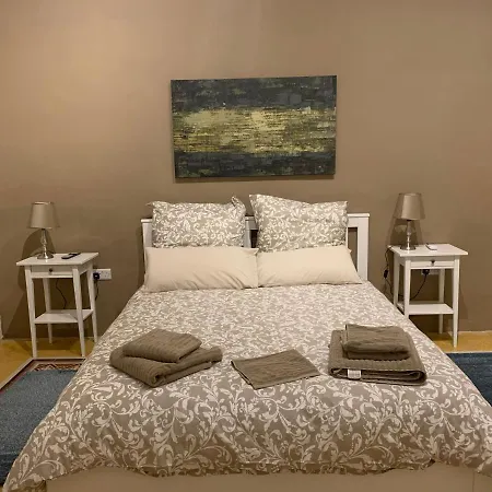 4 Bedroom In Near The Sea