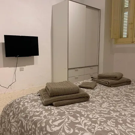 Διαμέρισμα 4 Bedroom In Near The Sea *